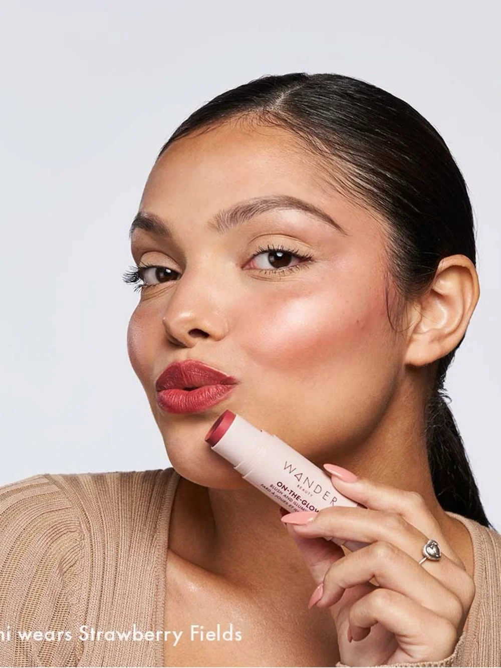 Wander Beauty On-The-Glow Blush and Illuminator — strawberry Fields/Nude Glow